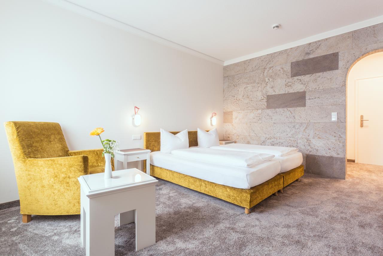Hotel - Restaurant Erich Roediger Бад Щафелщайн Екстериор снимка